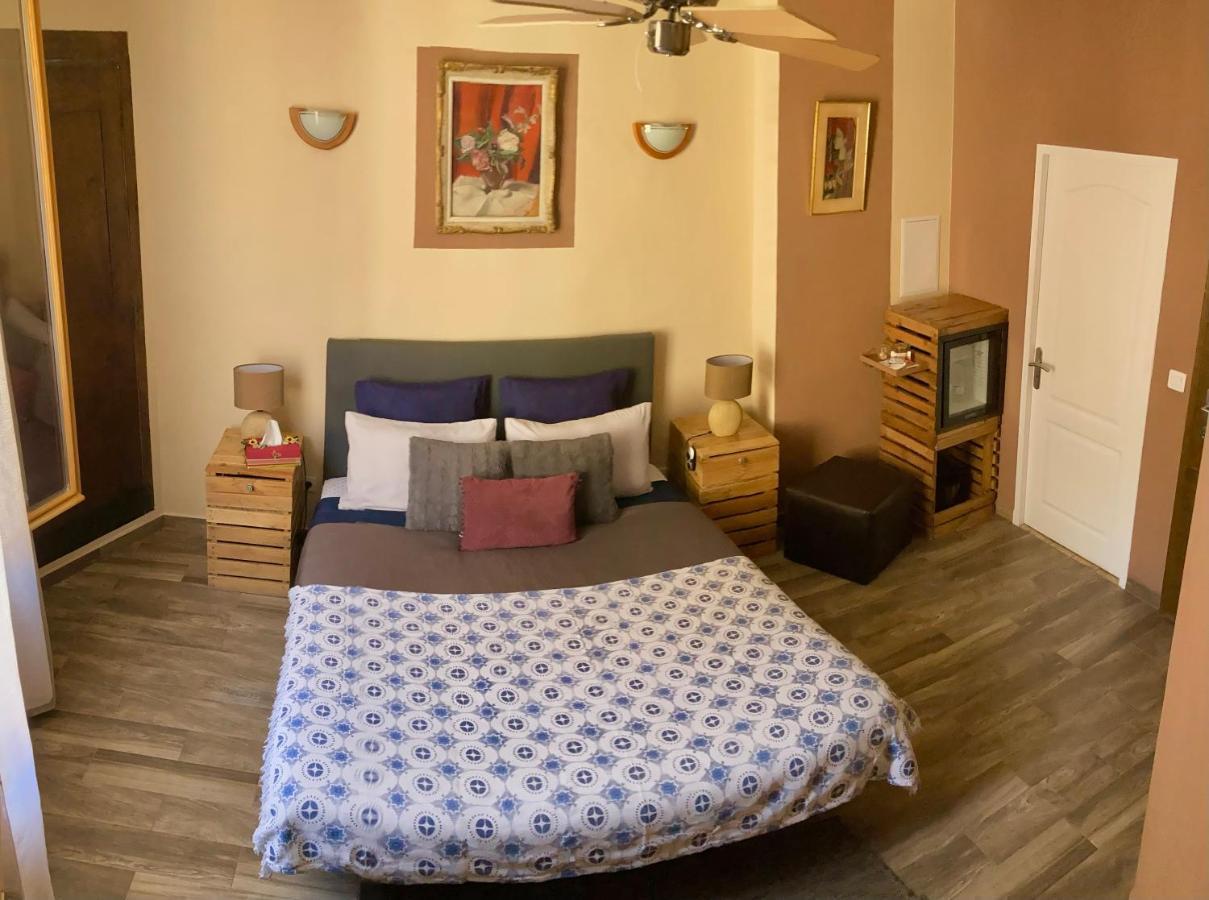 Hotel Lou Mistral Moustiers-Sainte-Marie Zewnętrze zdjęcie