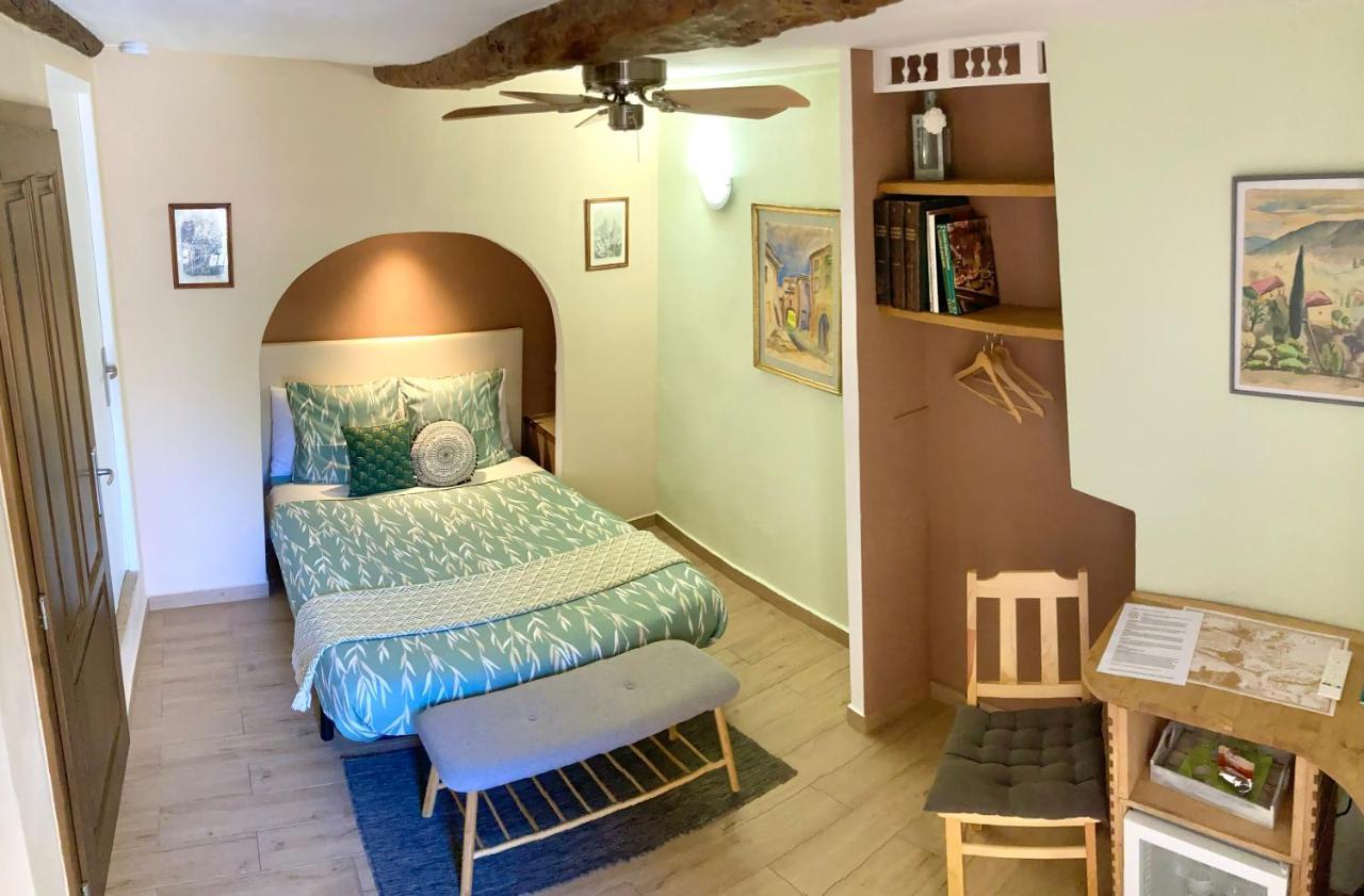 Hotel Lou Mistral Moustiers-Sainte-Marie Zewnętrze zdjęcie