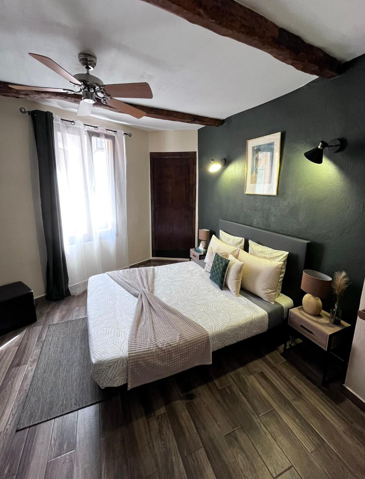 Hotel Lou Mistral Moustiers-Sainte-Marie Zewnętrze zdjęcie